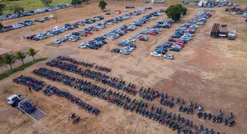 Detran vai leiloar 1,3 mil veículos no dia 26